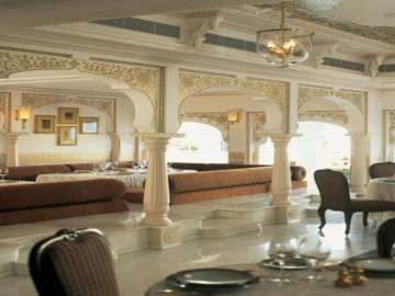 乌代浦 泰姬维梵塔酒店 湖宫 taj lake palace agoda推介住宿